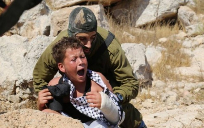 Human rights group: 'Israel' cages Palestinian children in inhumane conditions