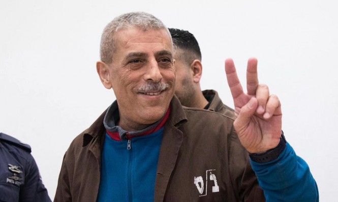 'Israel' renews solitary confinement of Palestinian award-winning intellectual