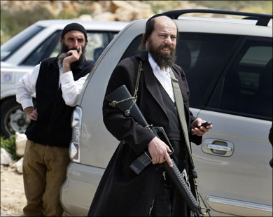 Settlers stab teenager in Jerusalem, attack man in Ramallah