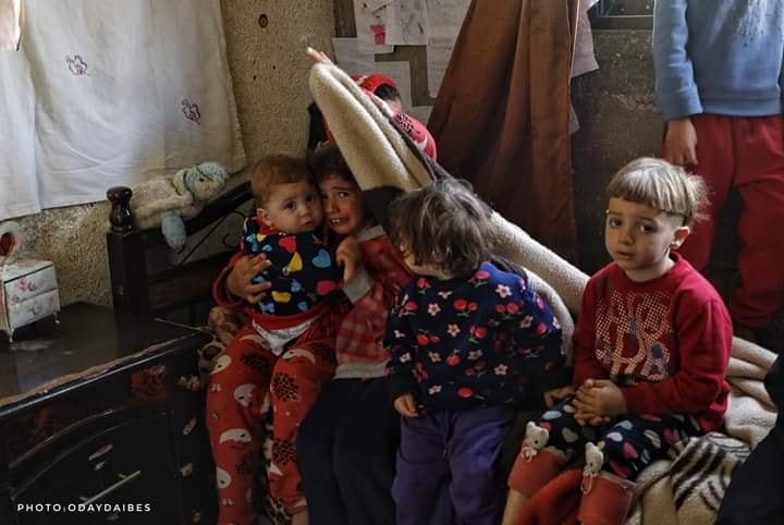 In Video and Pictures| Israeli soldiers arrest whole families leaving 7 children scared and lonely