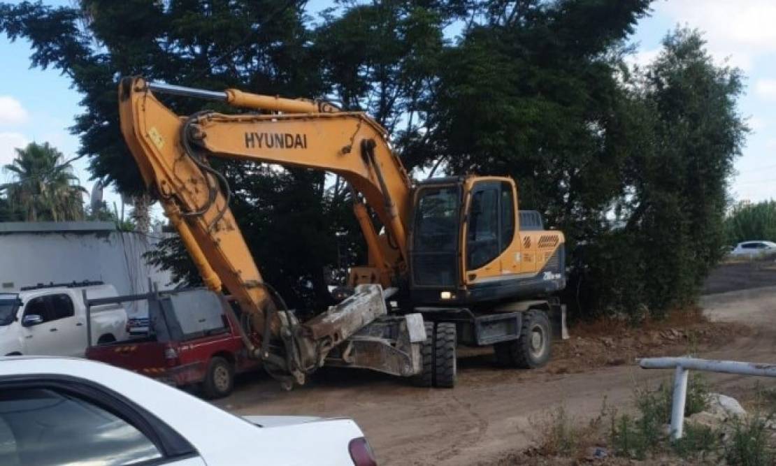 In Video| Israeli bulldozers demolish two Palestinian houses in Lod