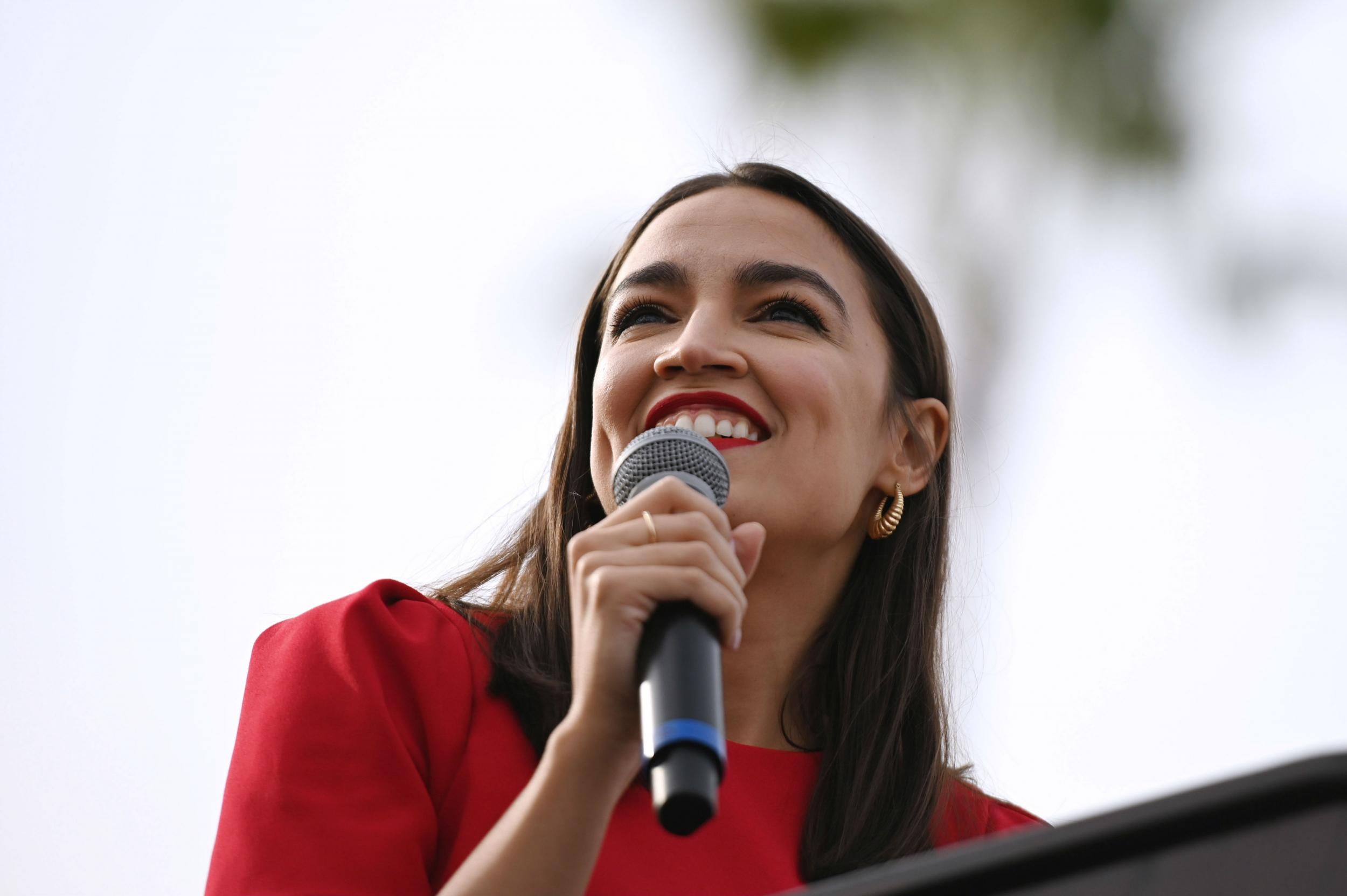 AOC forefronts letter calling for sanctions against 'Israel' over annexation