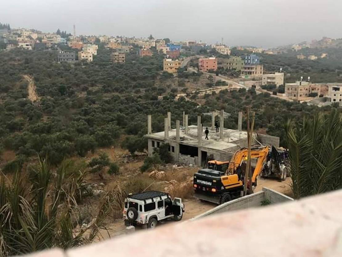 Israeli bulldozers demolish house in Salfit