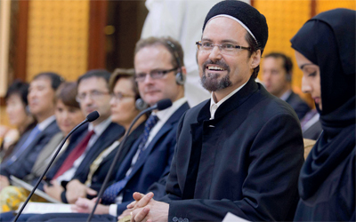 Influential Muslim scholar Hamza Yusuf denies claims of supporting UAE-Israel normalization deal
