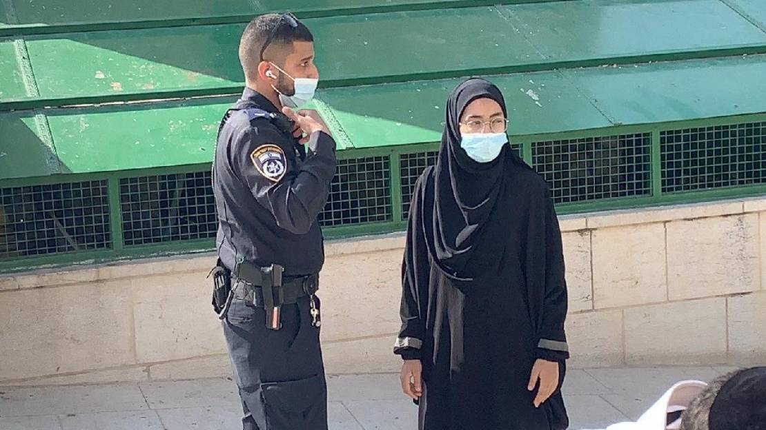 Israeli police arrests two worshipers at Al Aqsa mosque