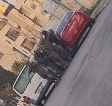 Israeli undercover unit kidnaps three Palestinians from Abu Dis town in Jerusalem