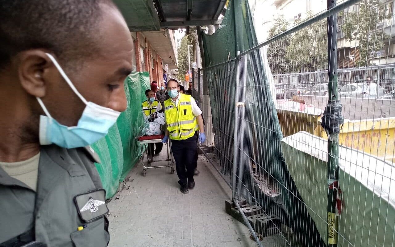 Palestinian worker falls into elevator shaft, dies while being chased by Israeli forces