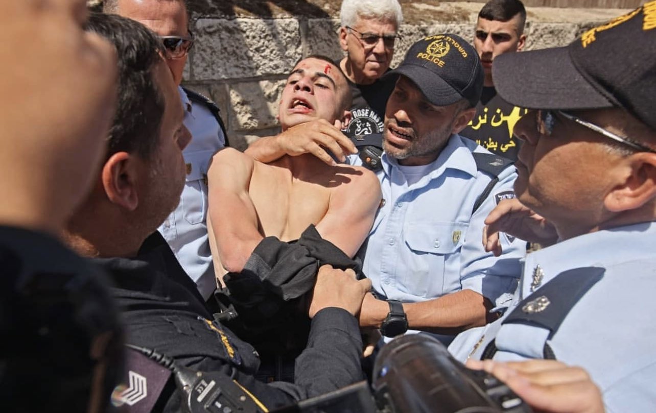 Israeli forces physically assault and arrest Palestinian protesters as court delays Silwan explusion ruling