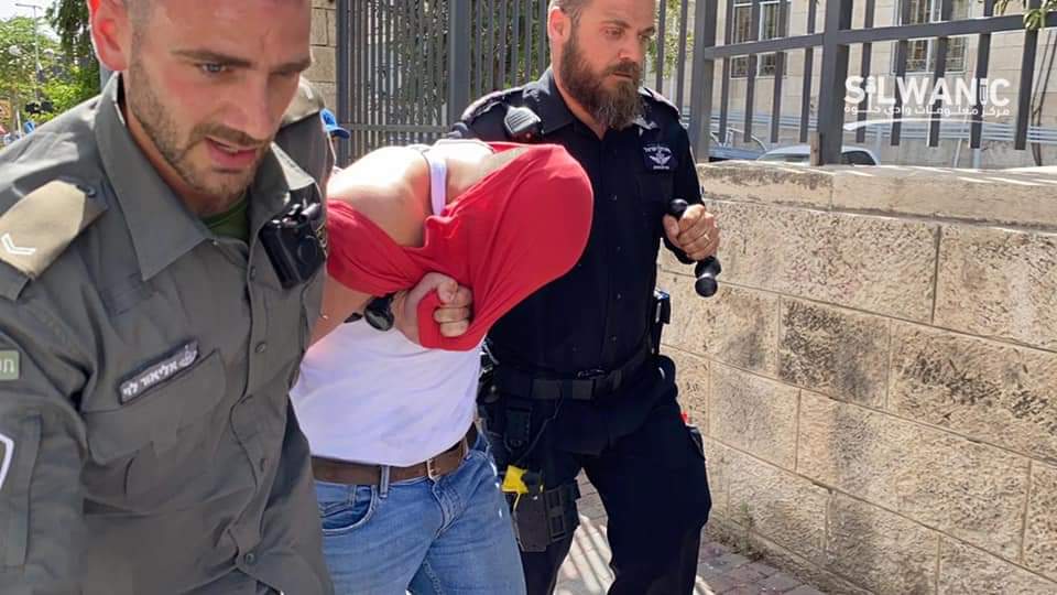 Israeli forces physically assault and arrest Palestinian protesters as court delays Silwan explusion ruling