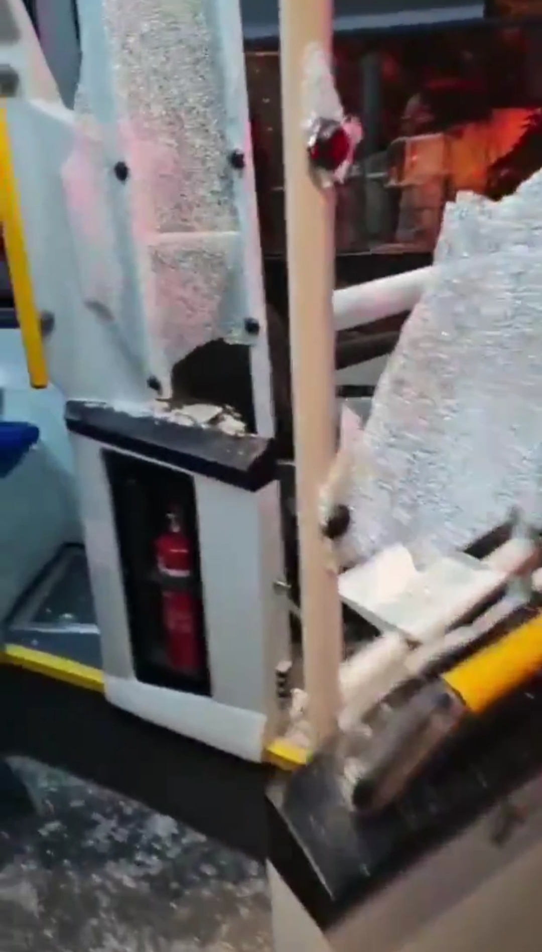 Video| Israeli settlers attack Palestinian driver in Jerusalem