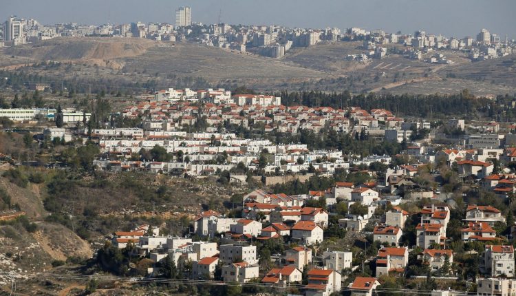 UN urges 'Israel' to halt settlement expansion immediately