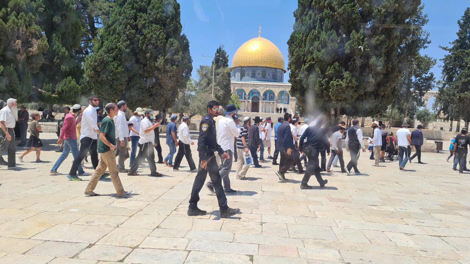 Jordan calls 'Israel' to stop violations and provocation in Al-Aqsa Mosque