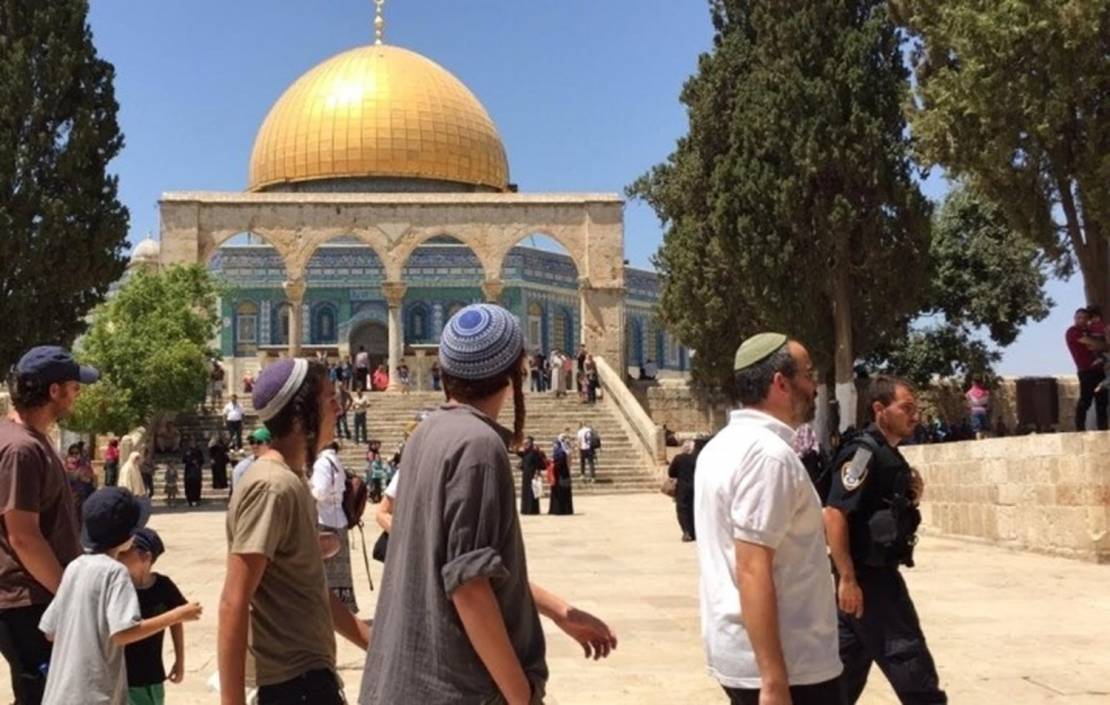Intl. Union of Muslim Scholars calls for preventing Dhul Hijjah settlers' raid into Al Aqsa