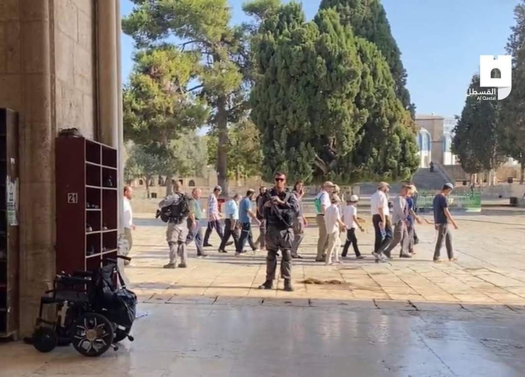 Israeli settlers raid Al-Aqsa Mosque amid Muslims' holidays