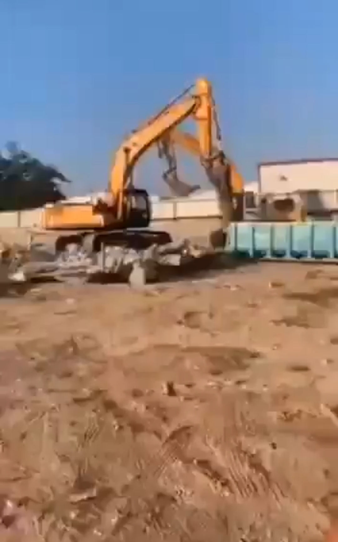 Video| Israeli forces demolish Palestinian under-construction stores in Jaljulia