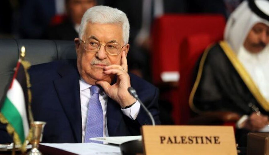 Nearly 80% of Palestinians want Mahmoud Abbas to resign, poll finds