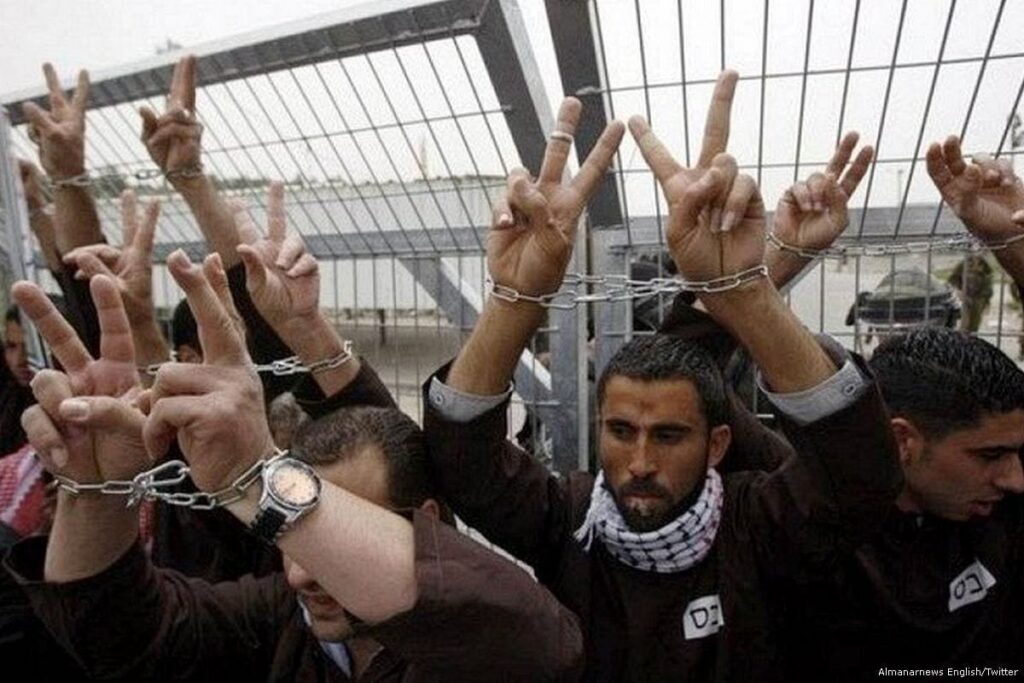 6 Palestinian prisoners in Israeli jails continue their hunger strike to gain freedom