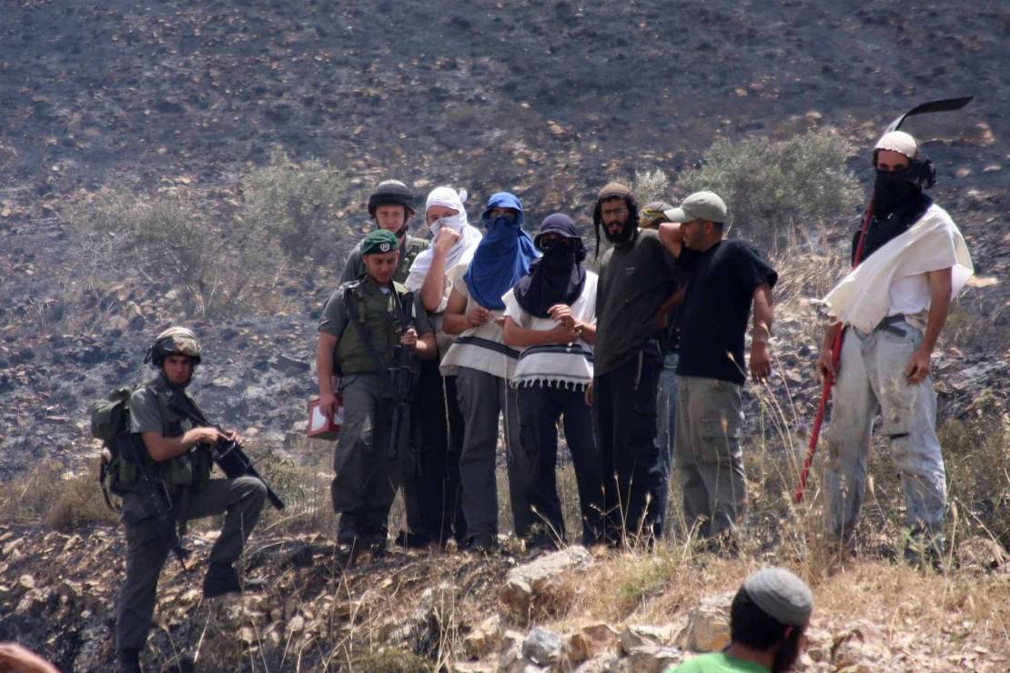 Israeli reports: Settlers carried out 416 crimes against native Palestinians in 2021