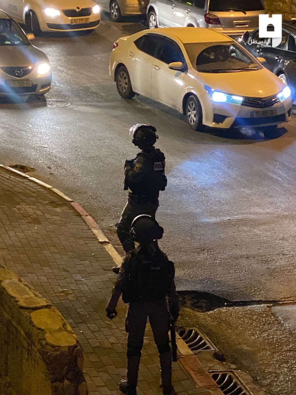 Israeli forces injure over 100 Palestinians during raid in occupied Jerusalem