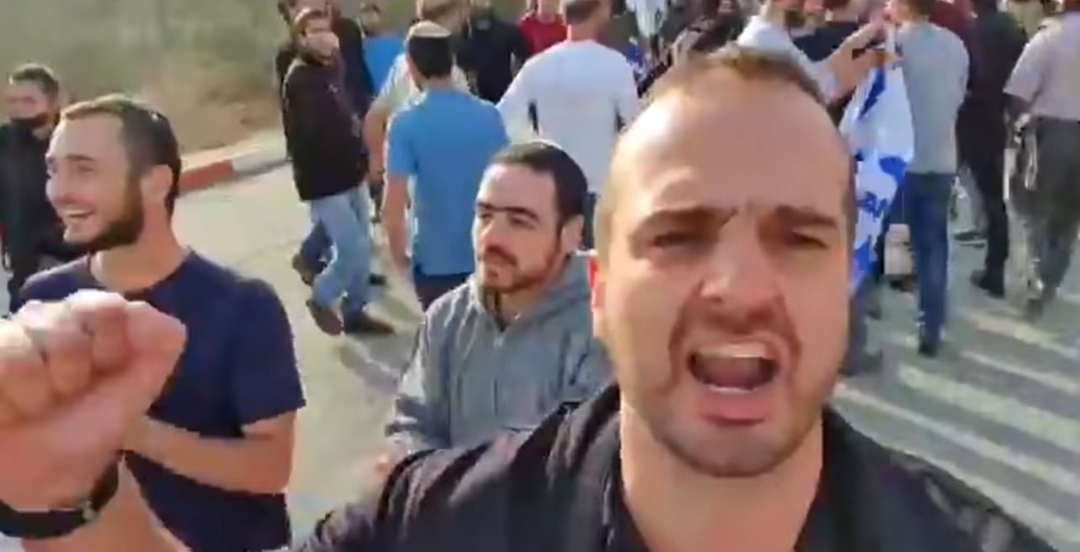 Video| "No school for Palestinians today," Israeli-French settler brags about harassing Palestinian students in Nablus