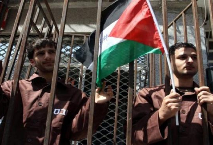 Three Palestinian detainees in Israeli jails starve for freedom