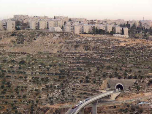 'Israel' to seize large tracts of Palestinian-owned land in Bethlehem