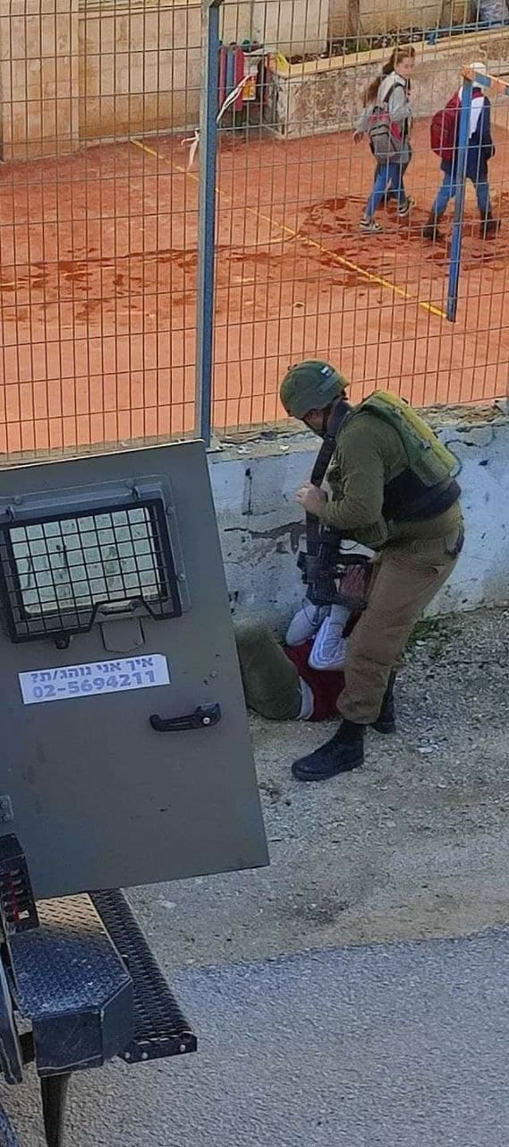 Video| Israeli forces arrest two Palestinian schoolchildren after raiding school in Ramallah