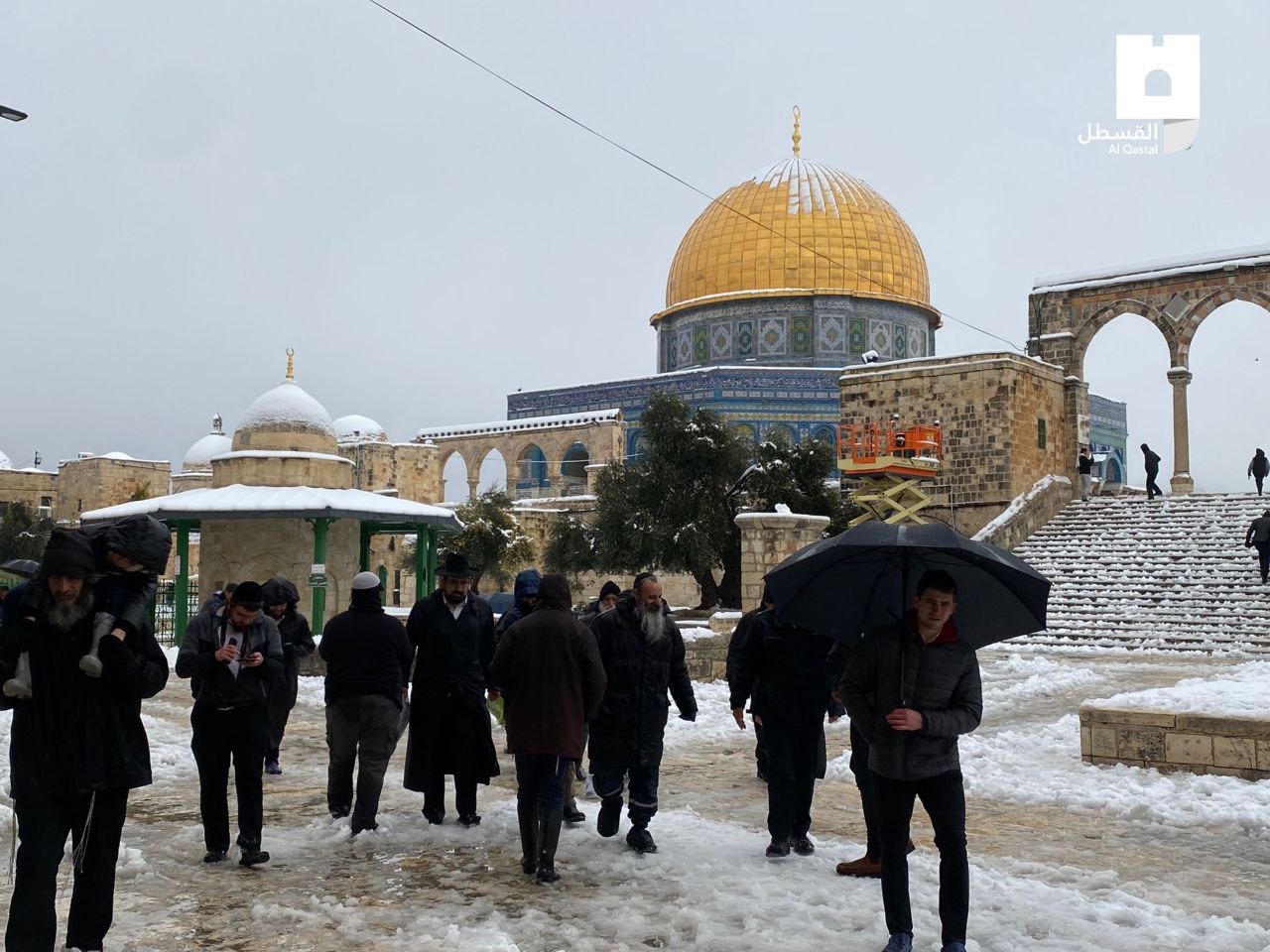 Israeli forces allow settlers’ incursions of Al-Aqsa Mosque while harassing Palestinians