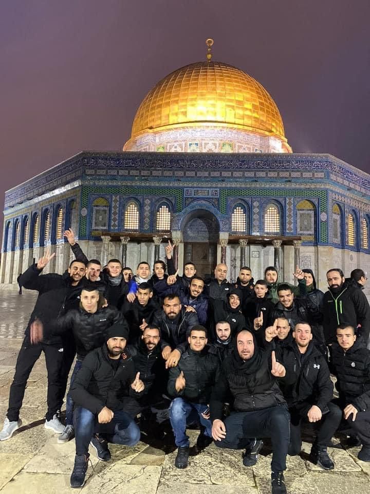 Thousands of Palestinians perform Fajr prayer at Al-Aqsa Mosque