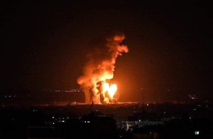 Video| 'Israel’ strikes targets in Gaza Strip at midnight
