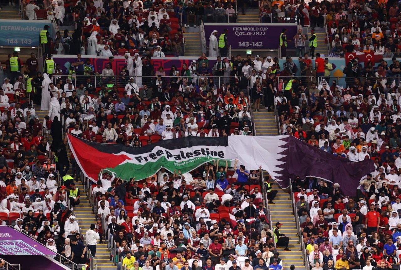 Qatar fans chant for Palestine at Netherlands-Qatar World Cup match