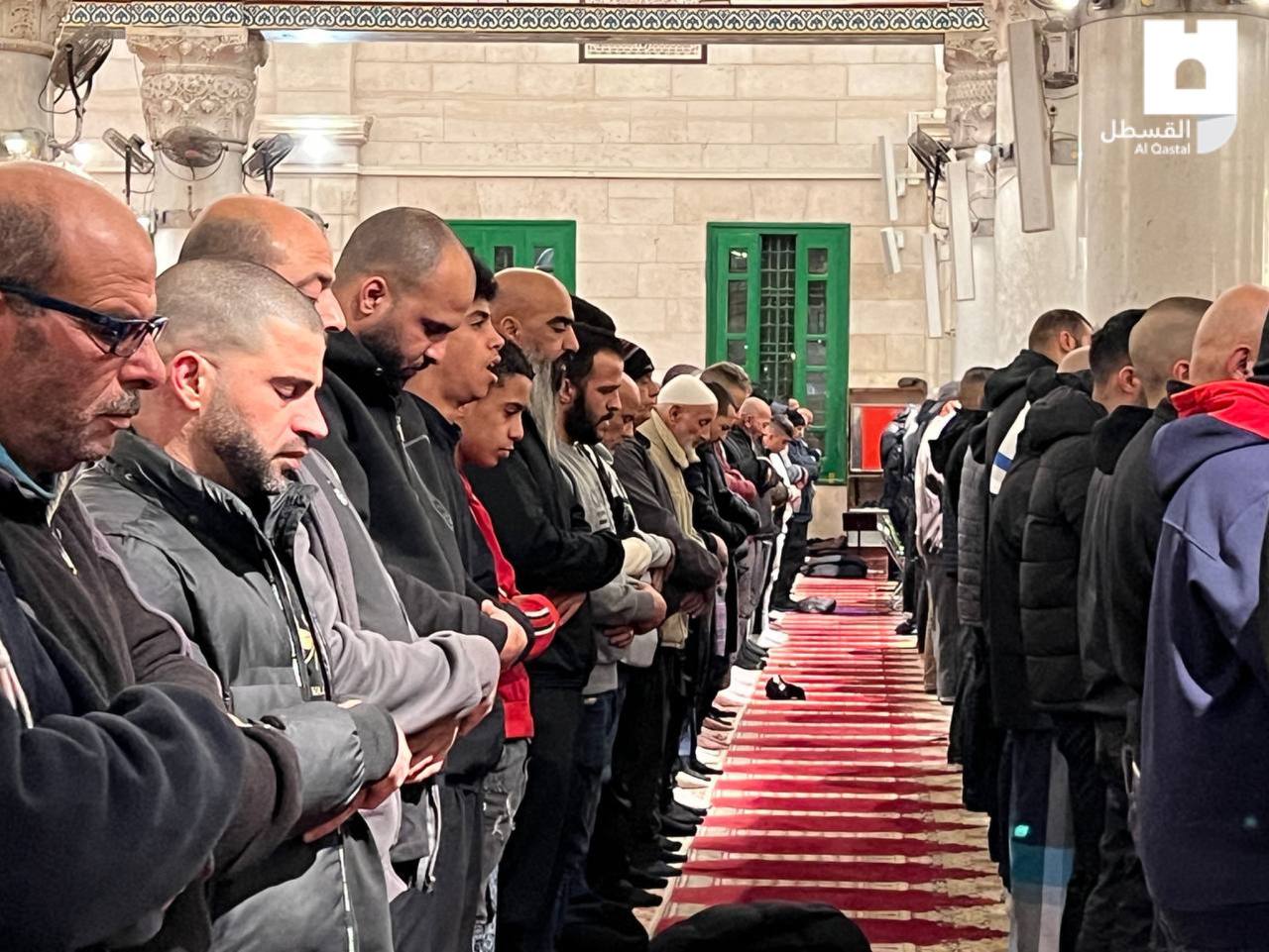 IN PICTURES: Great numbers of Palestinians attend Al-Fajr prayer at Jerusalem’s Al-Aqsa Mosque