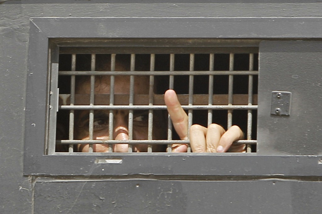 For 26 consecutive days, Palestinian prisoners in Israeli prisons continue civil disobedience