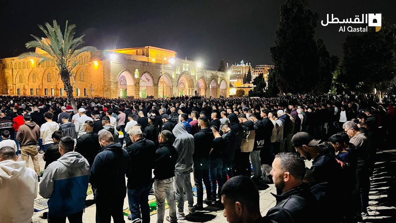 On 2nd day of Ramadan, 130,000 Palestinians attend Taraweeh prayers at Jerusalem’s Al-Aqsa