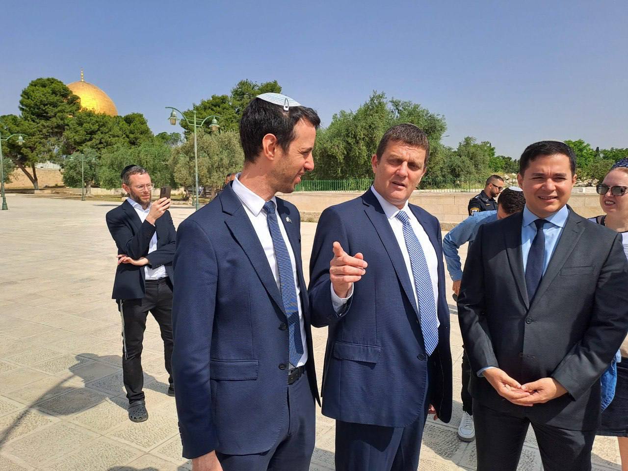 Palestinian foreign ministry says Israel exploiting war on Gaza to seize control of Al-Aqsa