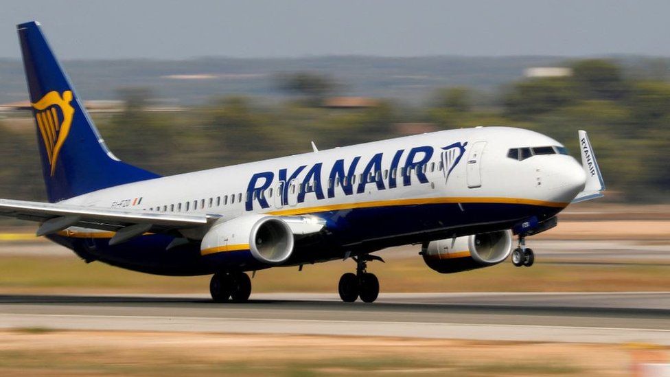 Ryanair attendant announces destination as “occupied Palestine” instead of ‘Israel’