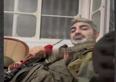 Israeli soldiers mock and humiliate blindfolded Palestinians in latest footage