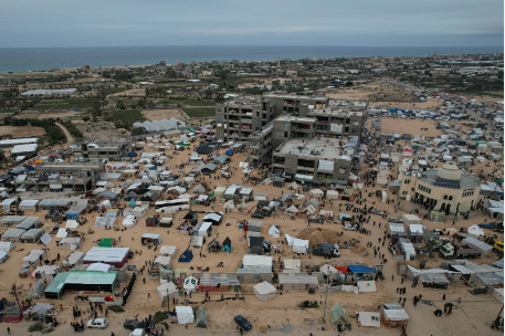 Death or scaling the wall to Egypt – Gaza citizens fear Israeli attack on Rafah