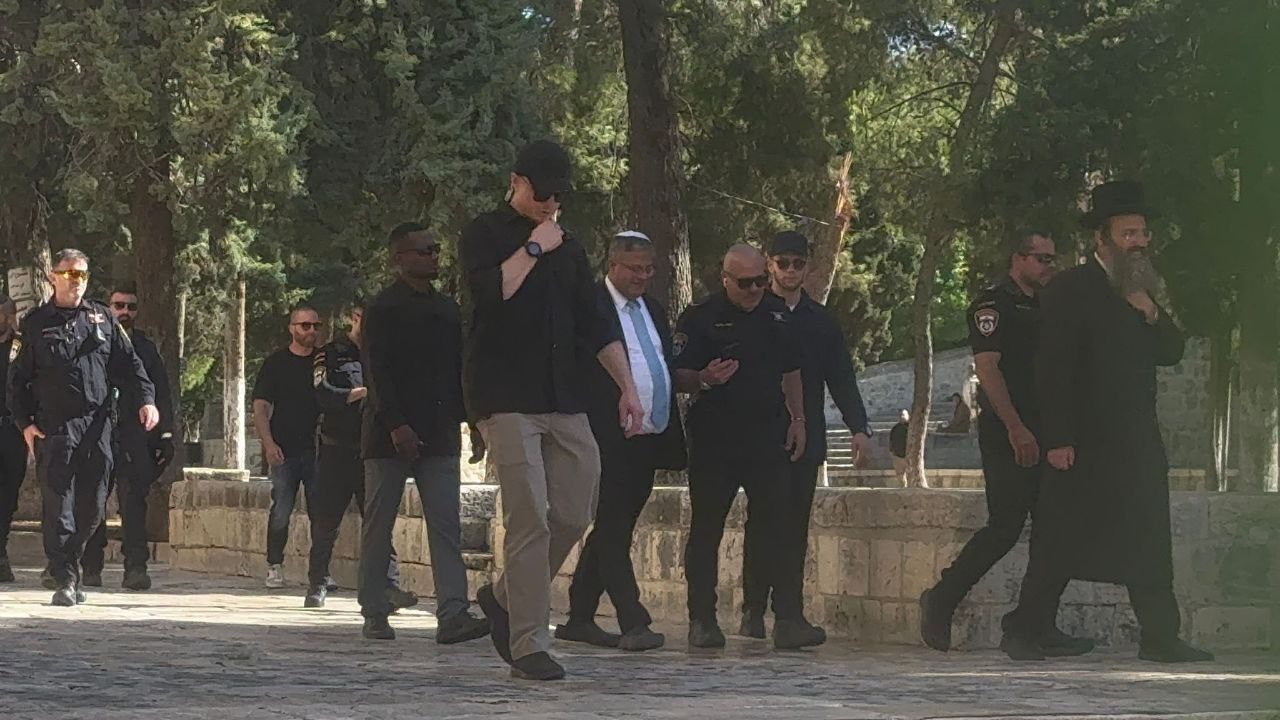 Israel’e Ben-Gvir breaks into Jerusalem’s al-Aqsa Mosque