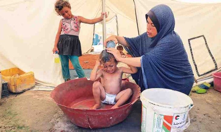 Israel bans entry of cleaning materials into Gaza