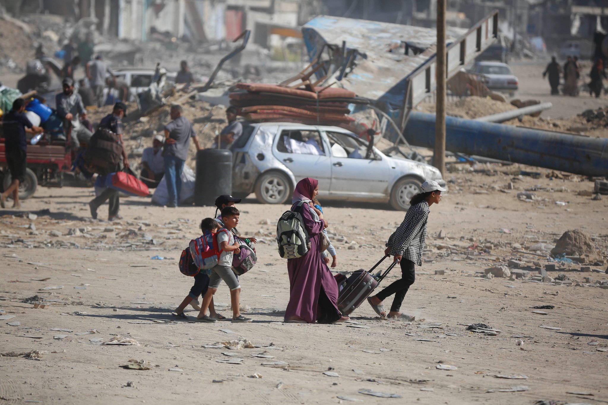 UNRWA: Gaza’s families have ‘nowhere to go’ after new Israeli evacuation threats