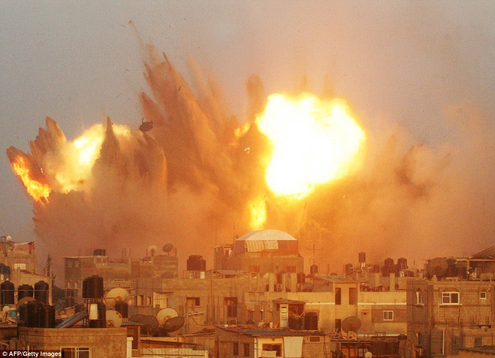 Gaza Health Official: Israel Uses Unknown Weapons That Vaporize Victims