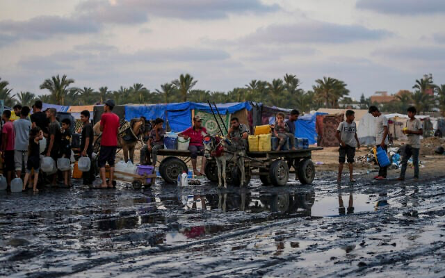 HRW Accuses Israel of “Acts of Genocide” in Gaza by Cutting Off Water