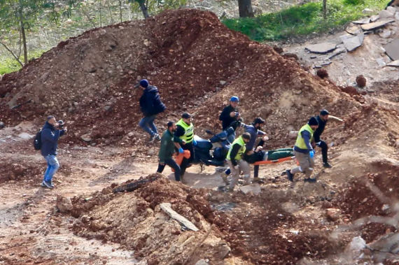 Israeli Forces Kill One, Injure Seven in Southern Lebanon