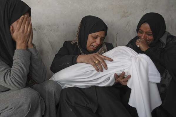 Death Toll in Israel’s Gaza Assault: 830 Palestinian Civilians Killed, Including 322 Children