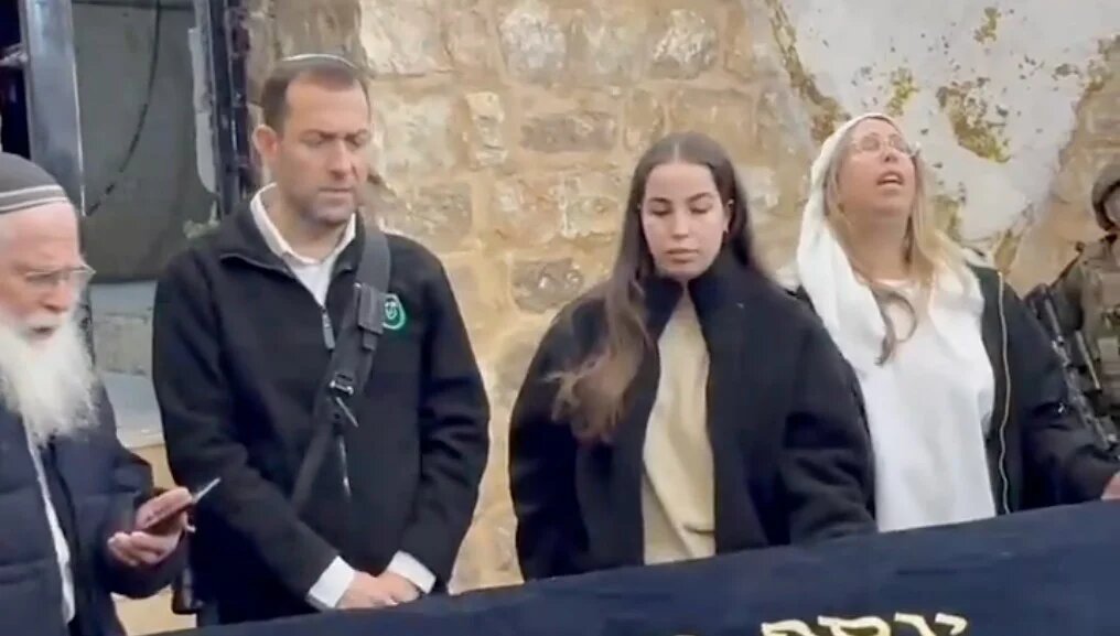 Former Israeli Soldier Agam Berger Storms Yousef’s Tomb in Occupied Nablus with Settlers
