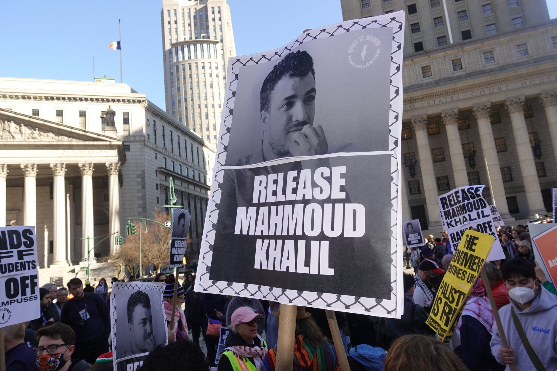 Mark Ruffalo and Other Celebrity Fathers Demand Release of Mahmoud Khalil