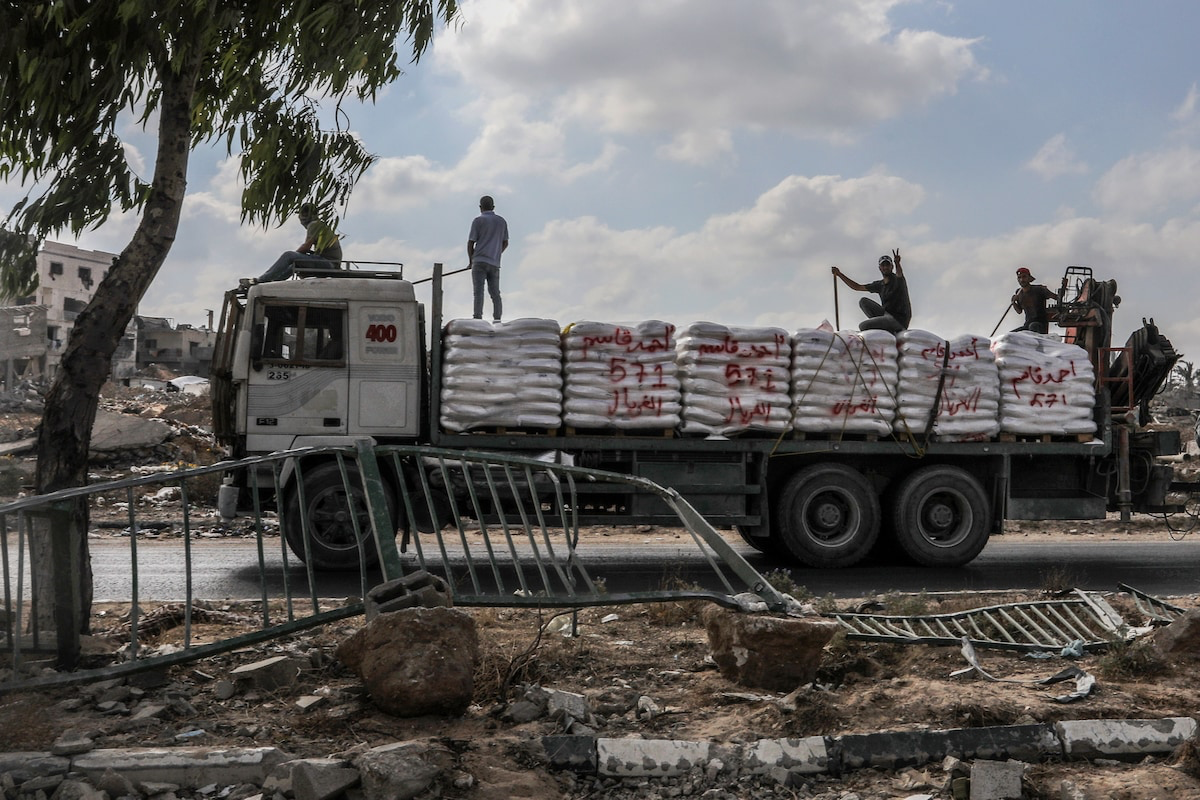 Israeli-Backed Yasser Abu Shabab Behind Theft of Aid Trucks in Southern Gaza