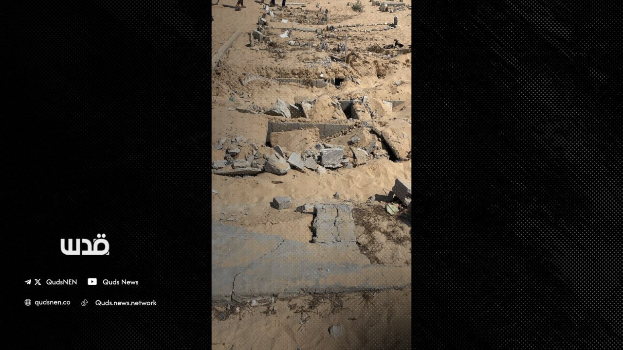 Israel Exhumes Graves, Steals Bodies from Khan Younis Cemetery, Gaza Ministry Says