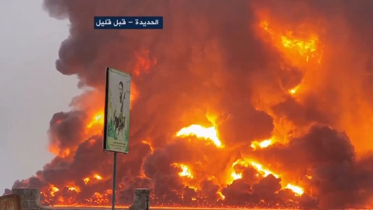 Israel Strikes Yemen, Houthis Launch Retaliatory Attack